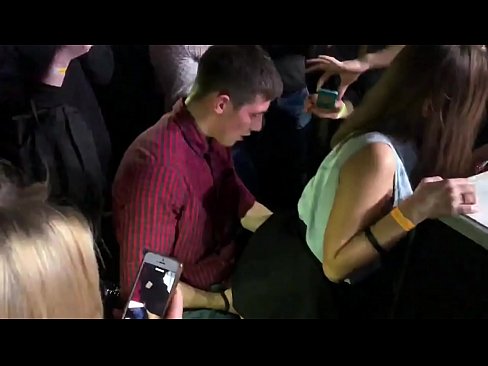 ❤️ Sex nyata dina nightclub Rusia. gadis Rusia 18 taun heubeul dina anus jeung heunceut fucked di nightclub a ❌ porno keras di urang% su.pornado-co.ru% ❌️❤